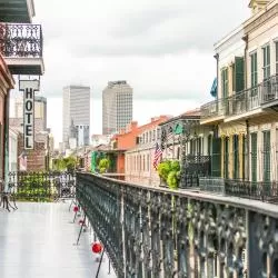 Louisiana, Accommodation Chicago